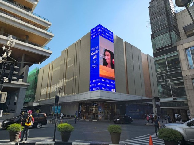 an led screen display at the top of a mall